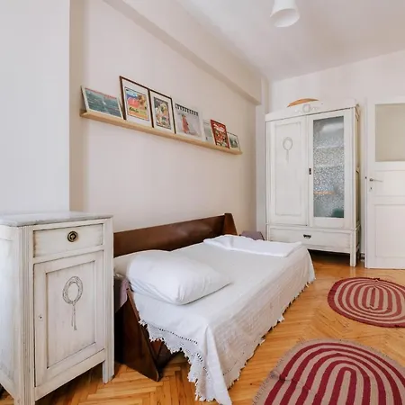 City View Central Flat 4 Min To Zorlu Center Appartamento