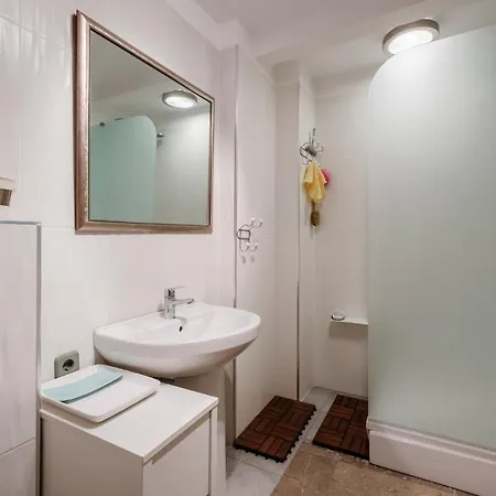 Lejlighed City View Central Flat 4 Min To Zorlu Center Istanbul
